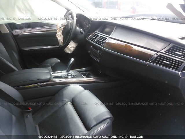5UXZV8C52D0C15322 - 2013 BMW X5 XDRIVE50I Чорний фото 5