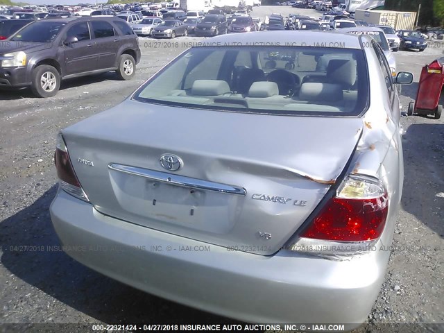 4T1BF30K05U620501 - 2005 TOYOTA CAMRY LE/XLE/SE SILVER photo 6