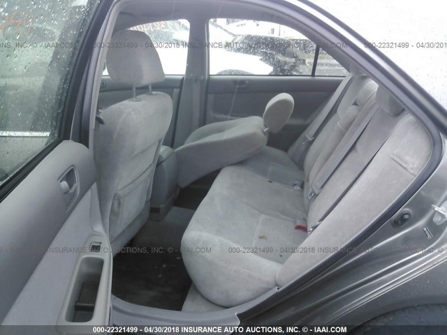 4T1BE32KX4U925731 - 2004 TOYOTA CAMRY LE/XLE/SE ნაცრისფერი ფოტო 8