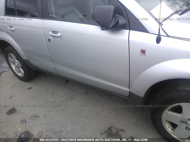 5GZCZ63484S859107 - 2004 SATURN VUE SILVER photo 6