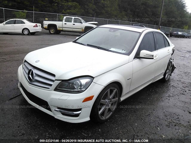 WDDGF5HB2CR194343 - 2012 MERCEDES-BENZ C 350 WHITE photo 2