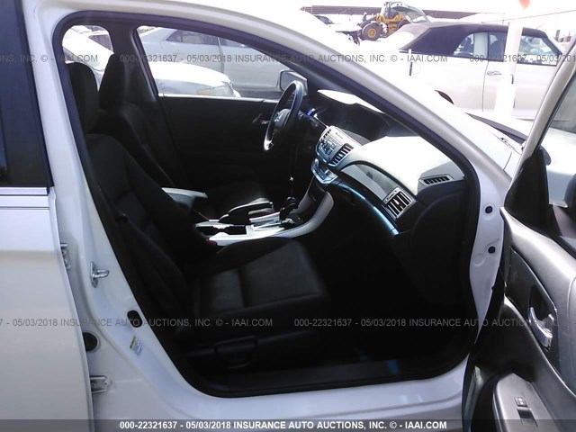 1HGCR2F58DA274310 - 2013 HONDA ACCORD SPORT 白色 照片 5