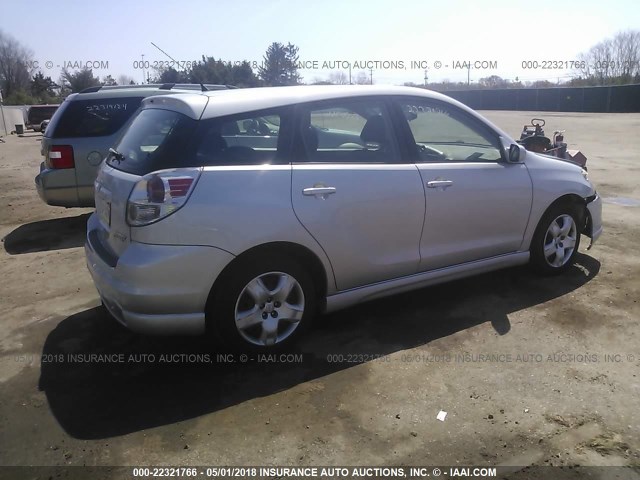 2T1KR32E85C383773 - 2005 TOYOTA COROLLA MATRIX XR SILVER photo 4