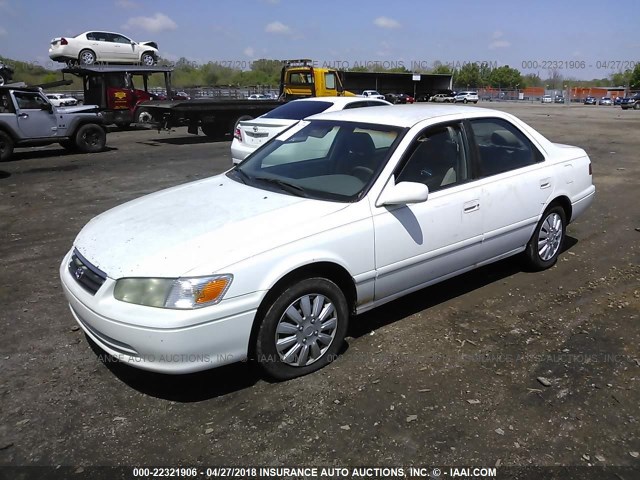 4T1BG22K91U800557 - 2001 TOYOTA CAMRY CE/LE/XLE WHITE photo 2