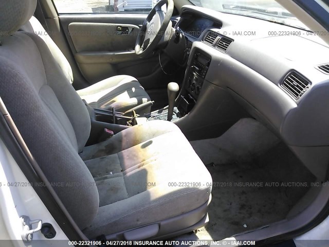 4T1BG22K91U800557 - 2001 TOYOTA CAMRY CE/LE/XLE 白色 照片 5
