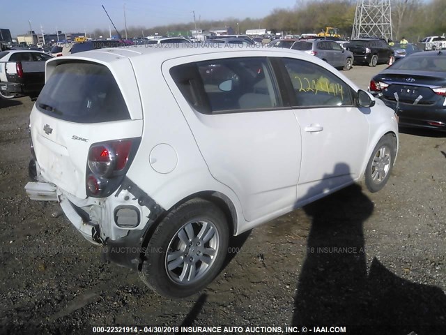 1G1JA6SH5C4140851 - 2012 CHEVROLET SONIC LS თეთრი ფოტო 4