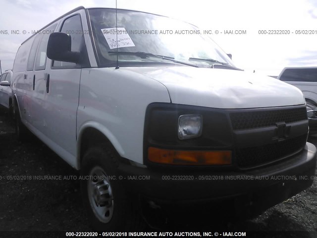 1GCWGGBA7C1100454 - 2012 CHEVROLET EXPRESS G2500  WHITE photo 6