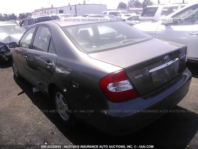 4T1BE32K92U563887 - 2002 TOYOTA CAMRY LE/XLE/SE Boz foto 3
