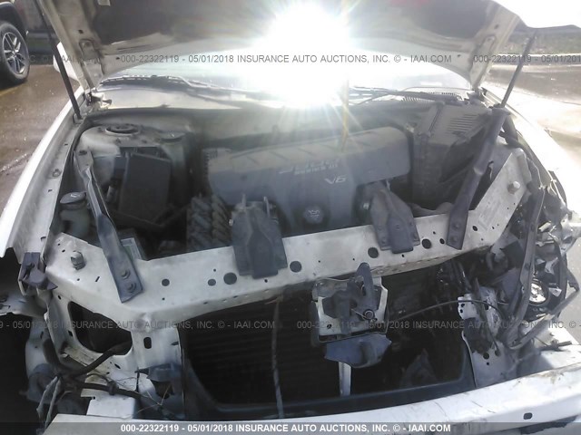 2G2WP522641358137 - 2004 PONTIAC GRAND PRIX GT WHITE photo 10