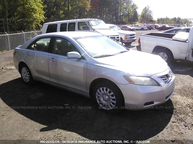 4T1BE46K29U820060 - 2009 TOYOTA CAMRY SE/LE/XLE SILVER photo 1