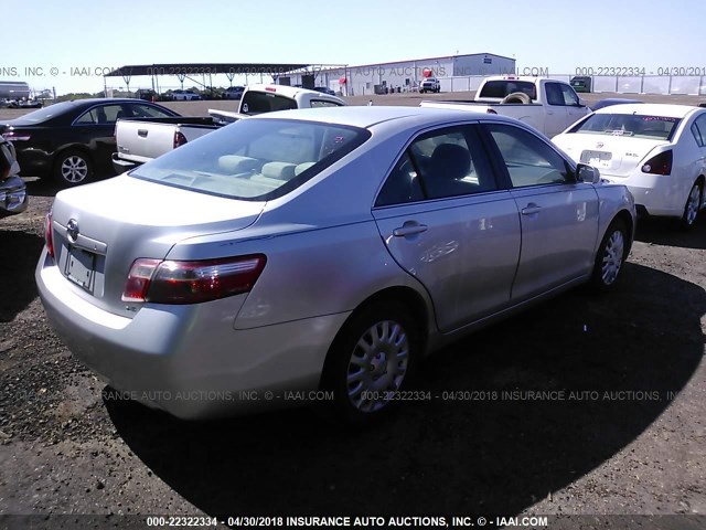 4T1BE46K29U820060 - 2009 TOYOTA CAMRY SE/LE/XLE SILVER photo 4