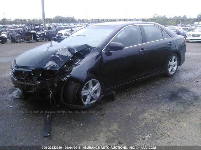4T1BF1FK8EU466860 - 2014 TOYOTA CAMRY L/SE/LE/XLE შავი ფოტო 2