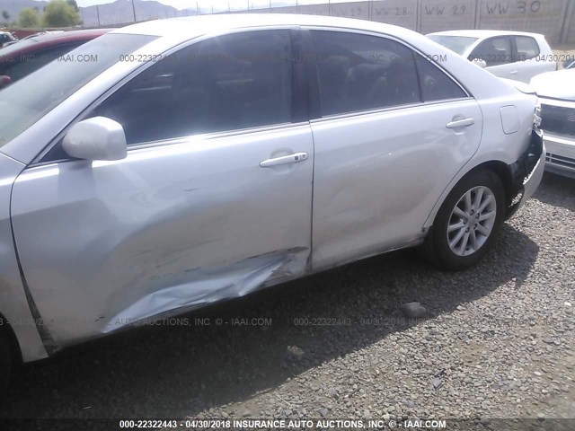 4T1BK3EK1BU625982 - 2011 TOYOTA CAMRY SE/LE/XLE SILVER photo 6