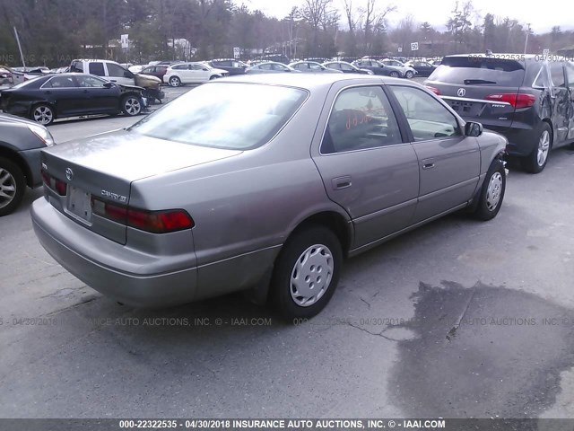 4T1BG22K9WU336418 - 1998 TOYOTA CAMRY CE/LE/XLE 灰色 照片 4