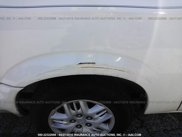 1D4GP24R94B505191 - 2004 DODGE GRAND CARAVAN SE WHITE photo 6