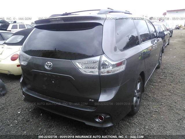 5TDXZ3DC1HS776415 - 2017 TOYOTA SIENNA SE GRAY photo 4