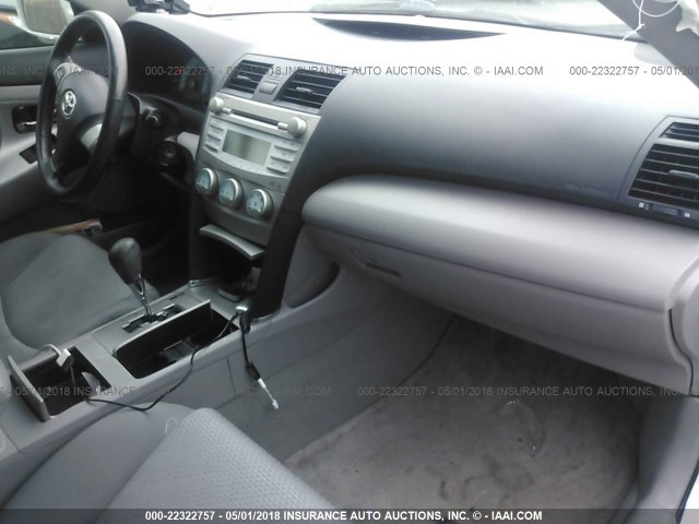 4T1BE46K97U655735 - 2007 TOYOTA CAMRY NEW GENERAT CE/LE/XLE/SE WHITE photo 5