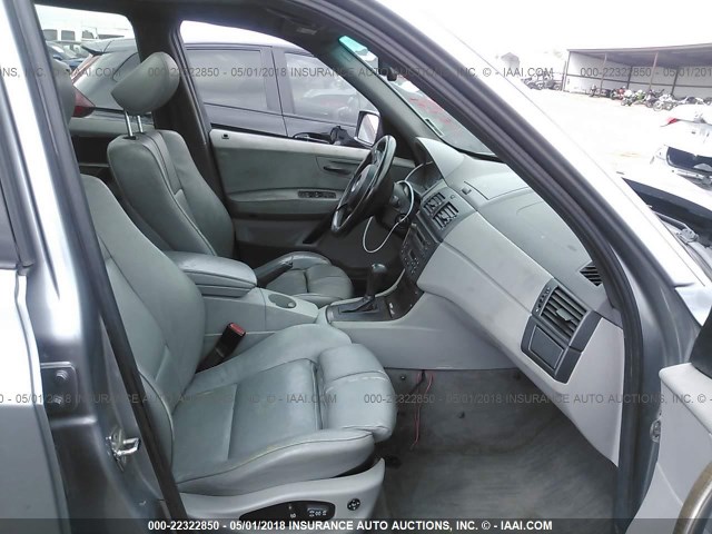 WBXPA93404WC30385 - 2004 BMW X3 3.0I SILVER photo 5