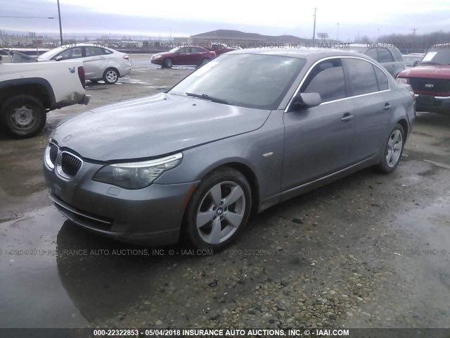 WBANV13558CZ59504 - 2008 BMW 528 XI SILVER photo 2