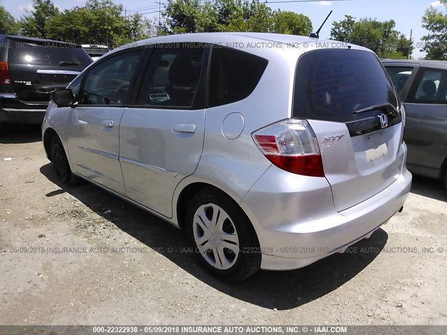 JHMGE8H34BS010937 - 2011 HONDA FIT SILVER photo 3