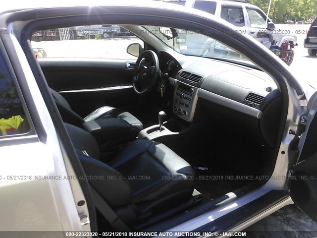 1G1AM18B287174667 - 2008 CHEVROLET COBALT SPORT SILVER photo 5