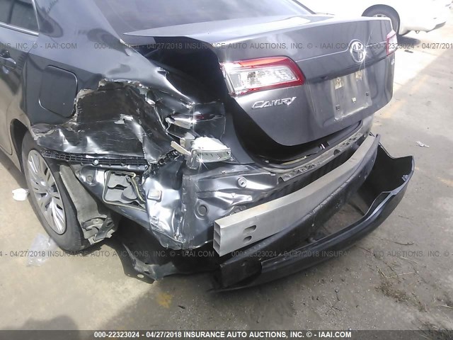 4T4BF1FK7ER382342 - 2014 TOYOTA CAMRY L/SE/LE/XLE 灰色 照片 6