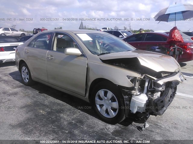 4T1BF3EK3BU222364 - 2011 TOYOTA CAMRY SE/LE/XLE 金色 照片 1