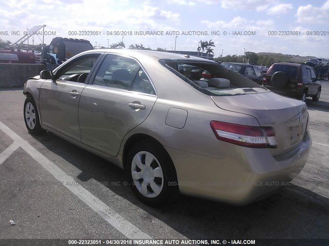 4T1BF3EK3BU222364 - 2011 TOYOTA CAMRY SE/LE/XLE GOLD photo 3