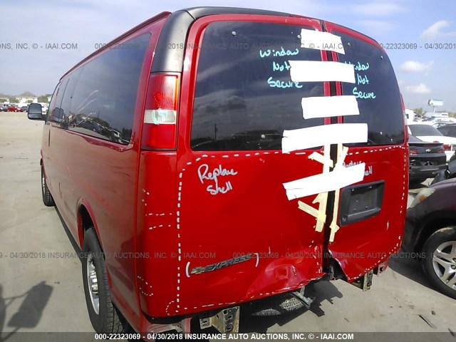 1GAHG39K491137365 - 2009 CHEVROLET EXPRESS G3500  RED photo 3