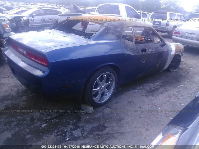 2B3LJ44V89H559152 - 2009 DODGE CHALLENGER SE BLUE photo 4