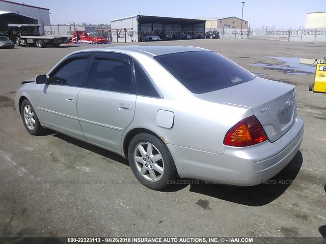 4T1BF28B0YU076911 - 2000 TOYOTA AVALON XL/XLS SILVER photo 3