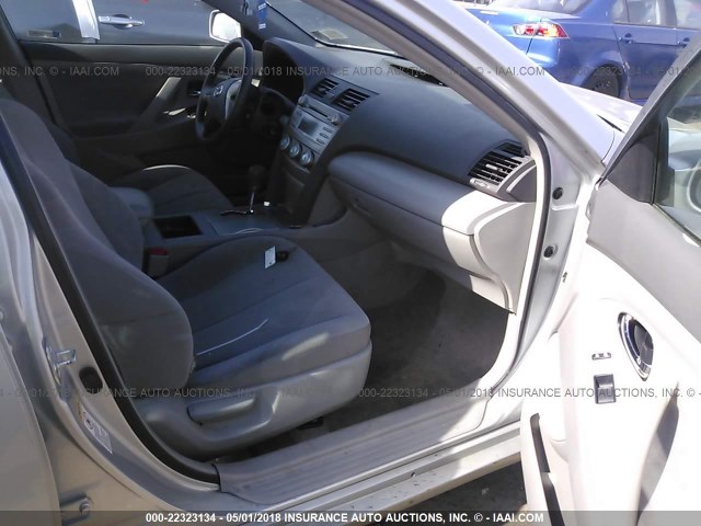 4T1BE46K47U069492 - 2007 TOYOTA CAMRY NEW GENERAT CE/LE/XLE/SE SILVER photo 5