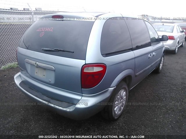 1C4GP45R45B281241 - 2005 CHRYSLER TOWN & COUNTRY  Light Blue photo 4