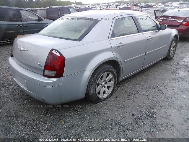 2C3LA53G46H472095 - 2006 CHRYSLER 300 TOURING SILVER photo 4