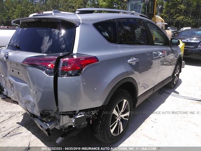 2T3WFREV8JW446069 - 2018 TOYOTA RAV4 ADVENTURE/XLE 银色 照片 4