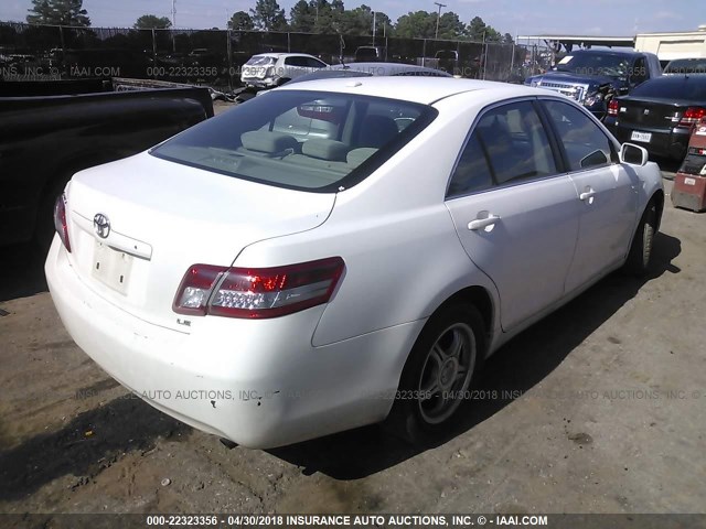 4T1BF3EK2AU555587 - 2010 TOYOTA CAMRY SE/LE/XLE SILVER photo 4