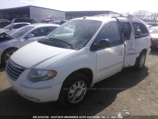 2C8GP64L05R460935 - 2005 CHRYSLER TOWN & COUNTRY LIMITED WHITE photo 2