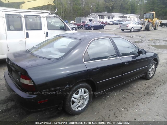 1HGCD5634RA161458 - 1994 HONDA ACCORD LX/EX BLACK photo 4