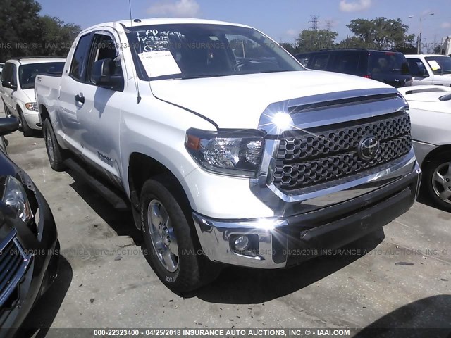 5TFRM5F17JX125658 - 2018 TOYOTA TUNDRA DOUBLE CAB SR/SR5 WHITE photo 1