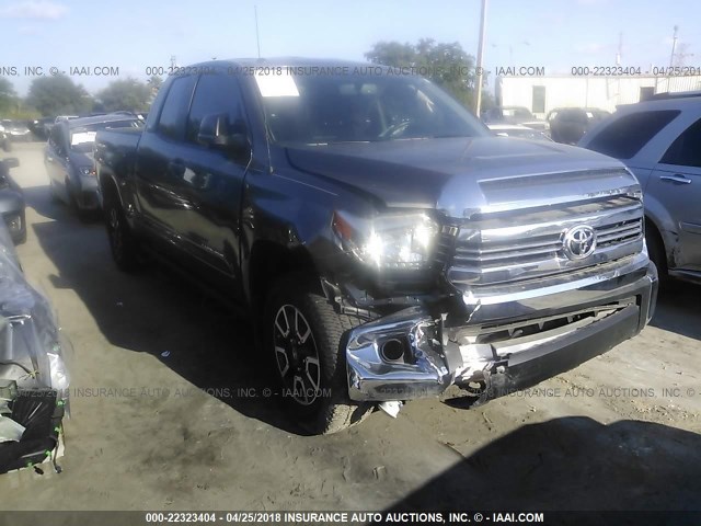 5TFRM5F14HX112456 - 2017 TOYOTA TUNDRA DOUBLE CAB SR/SR5 GRAY photo 1