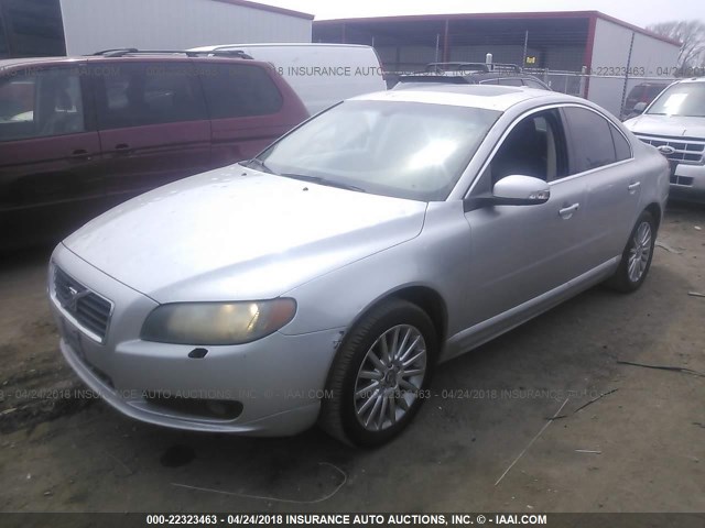 YV1AS982571018355 - 2007 VOLVO S80 3.2 GRAY photo 2