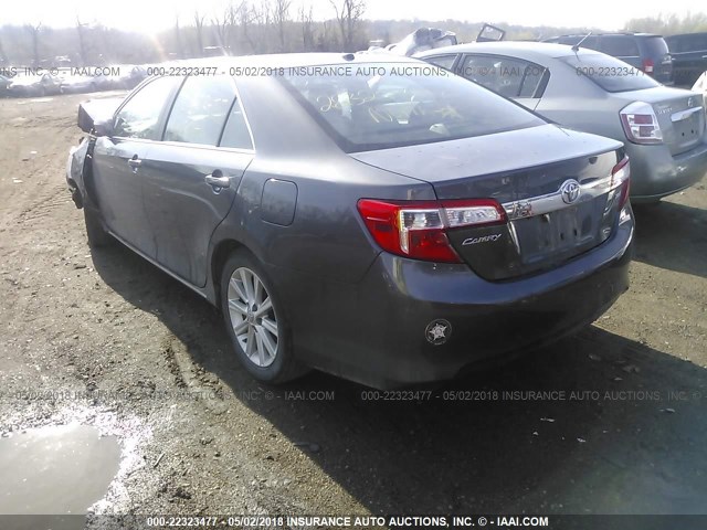 4T4BF1FK6CR163241 - 2012 TOYOTA CAMRY SE/LE/XLE GRAY photo 3
