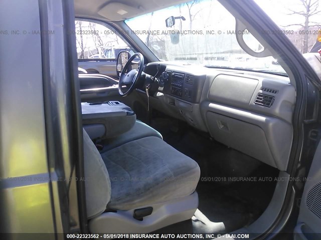 1FDXF46S72EB72606 - 2002 FORD F450 GRAY photo 5