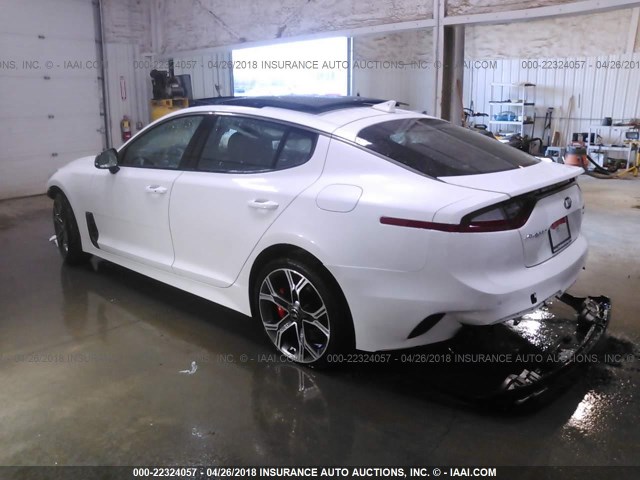 KNAE45LC2J6021117 - 2018 KIA STINGER GT1 WHITE photo 3