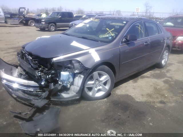 1G1ZB5EB4AF246100 - 2010 CHEVROLET MALIBU LS 灰色 照片 2