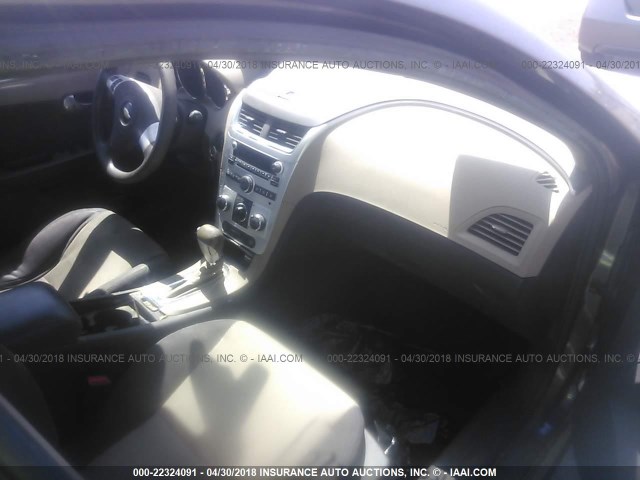 1G1ZB5EB4AF246100 - 2010 CHEVROLET MALIBU LS 灰色 照片 5