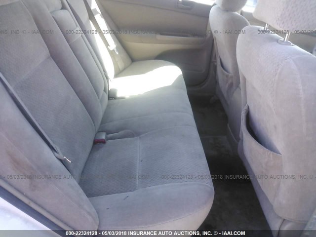 4T1BE32K24U343980 - 2004 TOYOTA CAMRY LE/XLE/SE თეთრი ფოტო 8