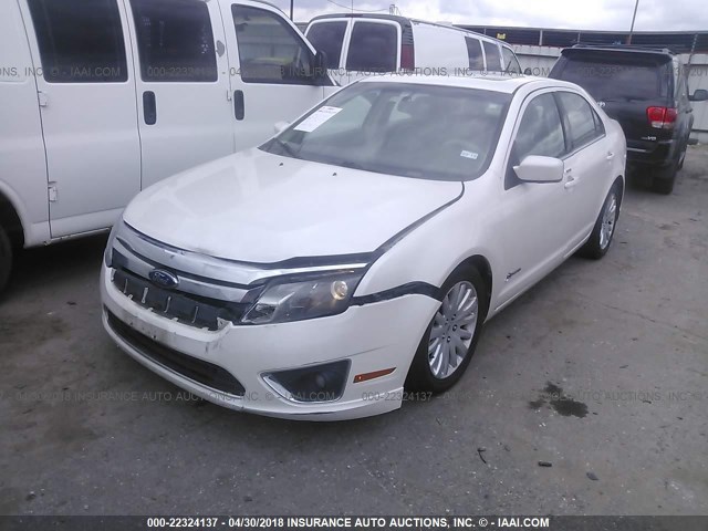 3FADP0L30AR104630 - 2010 FORD FUSION HYBRID WHITE photo 2