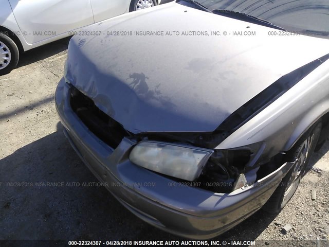 4T1BG22K4YU667202 - 2000 TOYOTA CAMRY CE/LE/XLE TAN photo 6