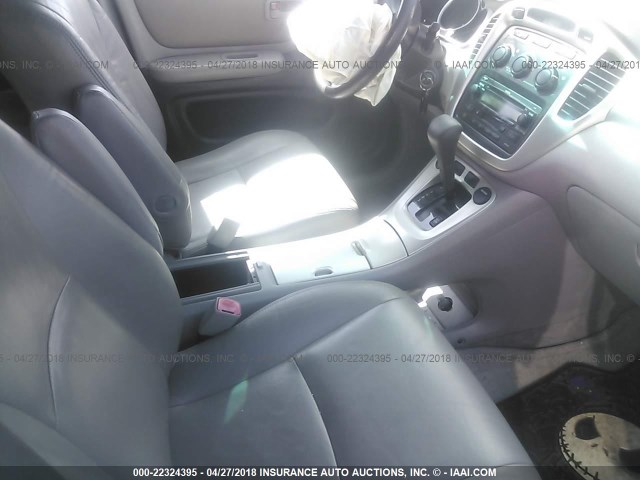 JTEEP21A050098549 - 2005 TOYOTA HIGHLANDER LIMITED BLACK photo 5